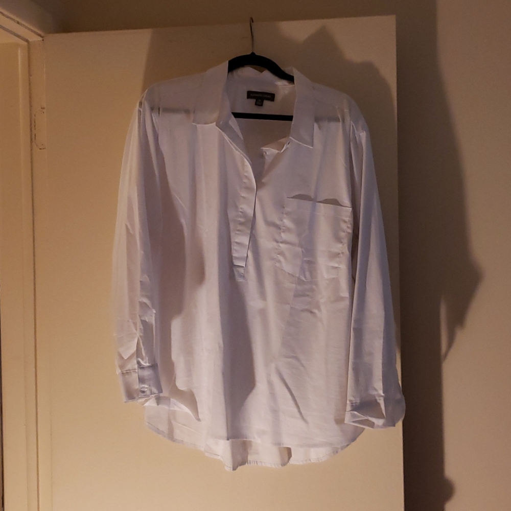 White pullover blouse